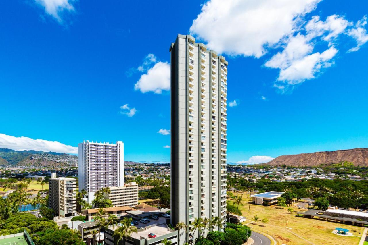 Mountain Views & Steps To Beach - Free Parking! Honolulu Buitenkant foto