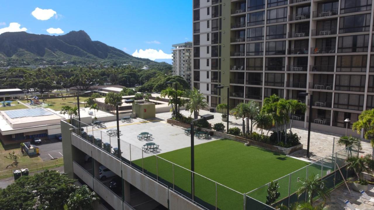 Mountain Views & Steps To Beach - Free Parking! Honolulu Buitenkant foto
