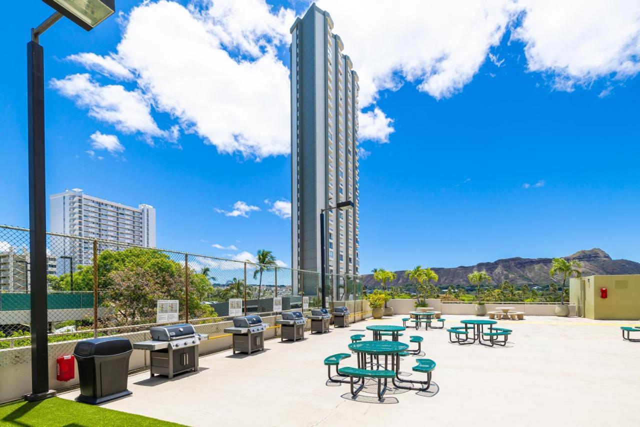 Mountain Views & Steps To Beach - Free Parking! Honolulu Buitenkant foto